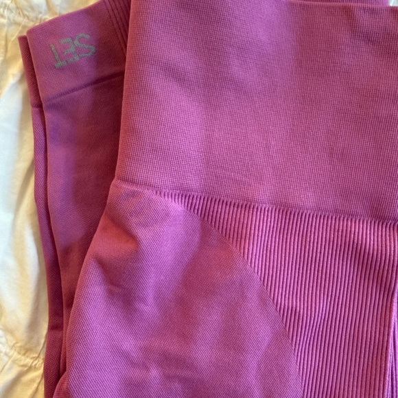 SET Active x Revolve Sculptflex Pink Leggings - Picture 4 of 6